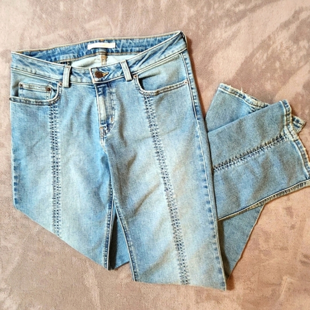 Levi's - Picture 2 of 12
